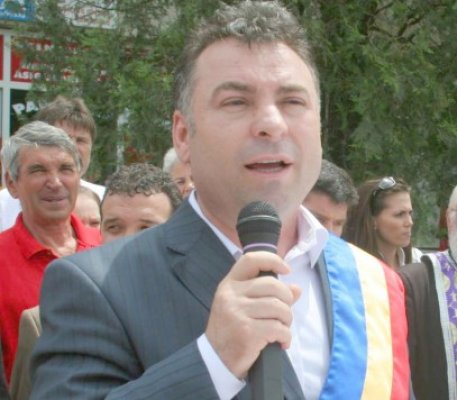 Nicolae Matei rămâne în arest